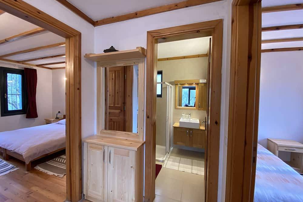 Lamin House with private pool in nature, Ephesus Holiday Rentals in Ephesos