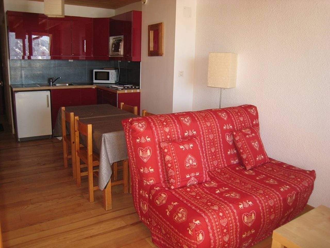 Appartement entier, Appartement cosy 5 pers avec balcon sud à l’Alpe d’Huez, skis aux pieds in Huez, Parc national des Écrins