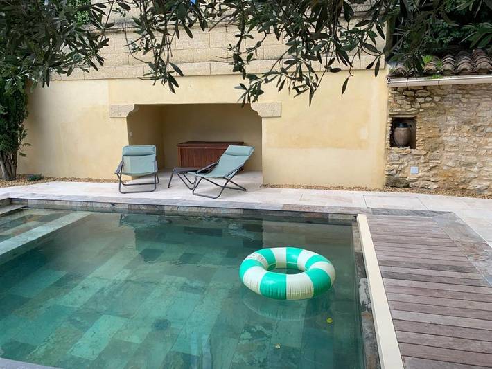 Location de vacances pour 6 personnes, avec jardin ainsi que vue et piscine à Saint-Maximin (Nimes) - 2