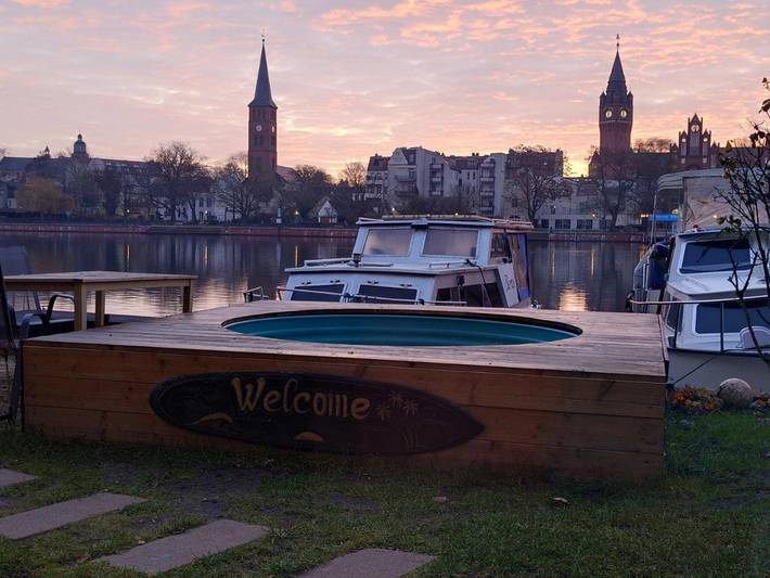 Ferienwohnung für 9 Personen, mit Garten und Seeblick sowie Ausblick, mit Haustier in Köpenick Berlin - 2