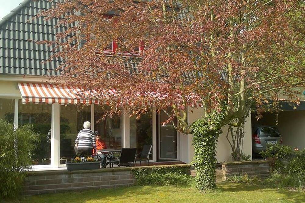 Ganze Wohnung, Appartement Otterbäke, Dusche, Wc - Ferienwohnungen Meeres-Brise - Weißer Weg 16 in Zwischenahner Meer, Bad Zwischenahn