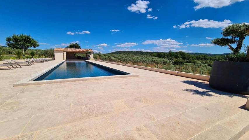 Gîte pour 4 personnes, avec terrasse et vue à La Bastide-des-Jourdans - 3