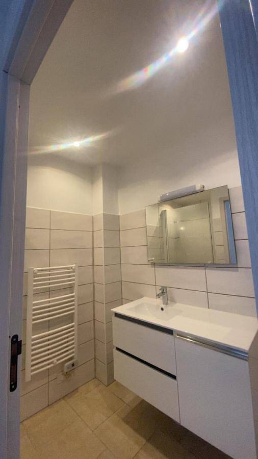 Gîte pour 3 personnes, avec terrasse ainsi que vue et jardin à Aregno - 3