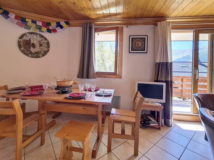 Chalet pour 4 personnes, avec balcon à Les Allues