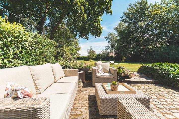 Chambre d’hôte pour 2 personnes, avec Terrasse ainsi que Jardin et Sauna à Alost