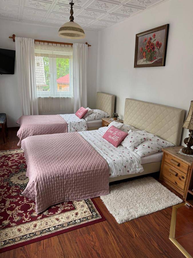 Apartament wakacyjny dla 3 osób, z Taras i Ogród oraz Widok w Inwałd
