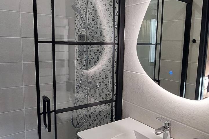 Gîte pour 2 personnes, avec piscine et terrasse ainsi que jacuzzi et jardin à Malataverne - 4