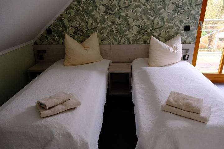 Ferienwohnung für 2 Personen, mit Terrasse und Garten sowie Ausblick in Bergen (Niedersachsen) - 2