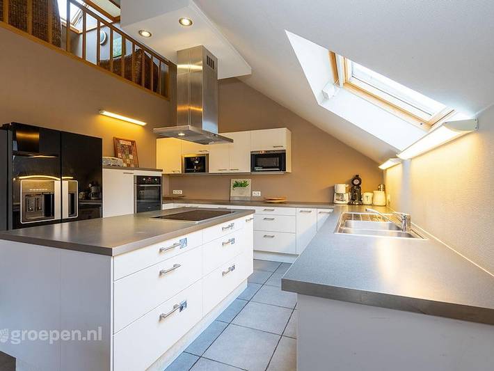 Location de vacances pour 18 personnes, avec terrasse et balcon/terrasse à Rendeux - 2