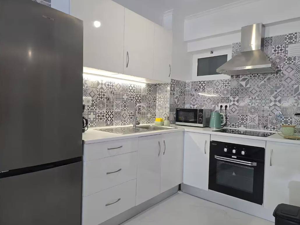 Apartamento inteiro, Apartamento de férias para 4 pessoas in Água de Pena, Madeira