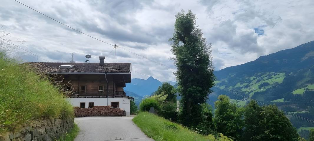 Ferienhaus für 10 Personen, mit Balkon und Garten im Ski-Optimal Hochzillertal