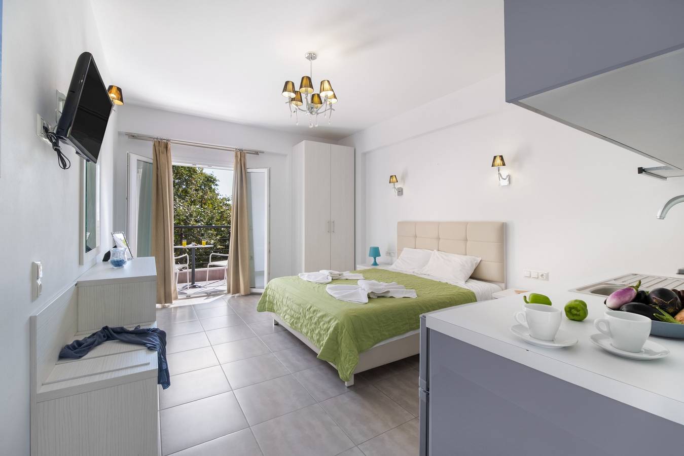 Helt studio, Studio Apartment 'Deluxe 2 Adults - C' with Shared Terrace, Wi-Fi and Air Conditioning in Anthousa, Preveza Prefektur