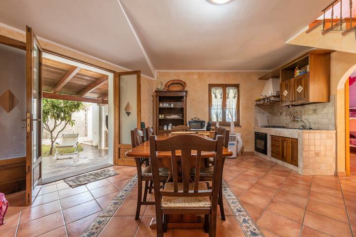 Casa Vacanze Casa Giovanna e Antonio con Vista Mare, A/C, Terrazza e Giardino in Calasetta, Sant'Antioco