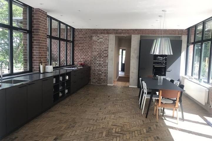 Hotell för 12 Personer, med trädgård i Båstad