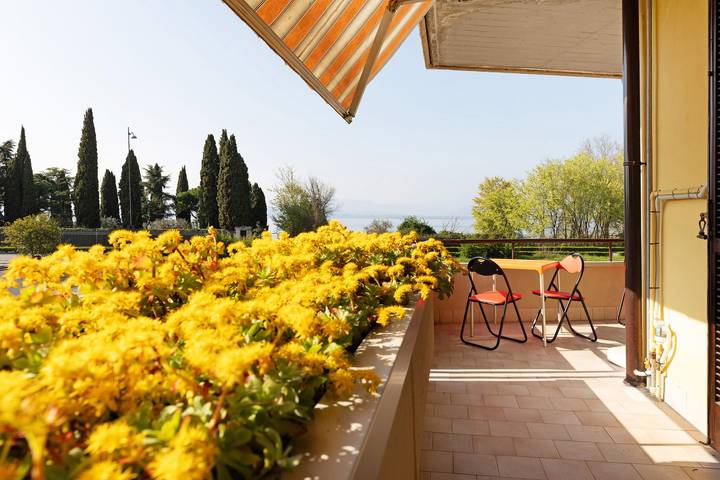 Ferienwohnung für 5 Personen, mit Balkon und Kinderpool sowie Seeblick - 1