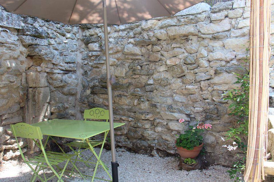 Le Mazet - Gîte Des Lucioles En Provence in Montségur-sur-Lauzon, Région de nyons