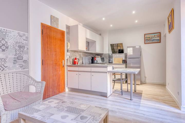 Gîte pour 4 personnes, avec terrasse et jardin dans Port de Sanary sur Mer - 4