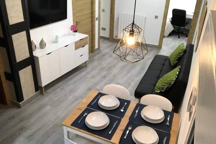 Ganze Wohnung, ¡Nuevo! Check-in 24h Luxury & near Pl. España Awsome Experience New Style in Saragossa, Saragossa Provinz