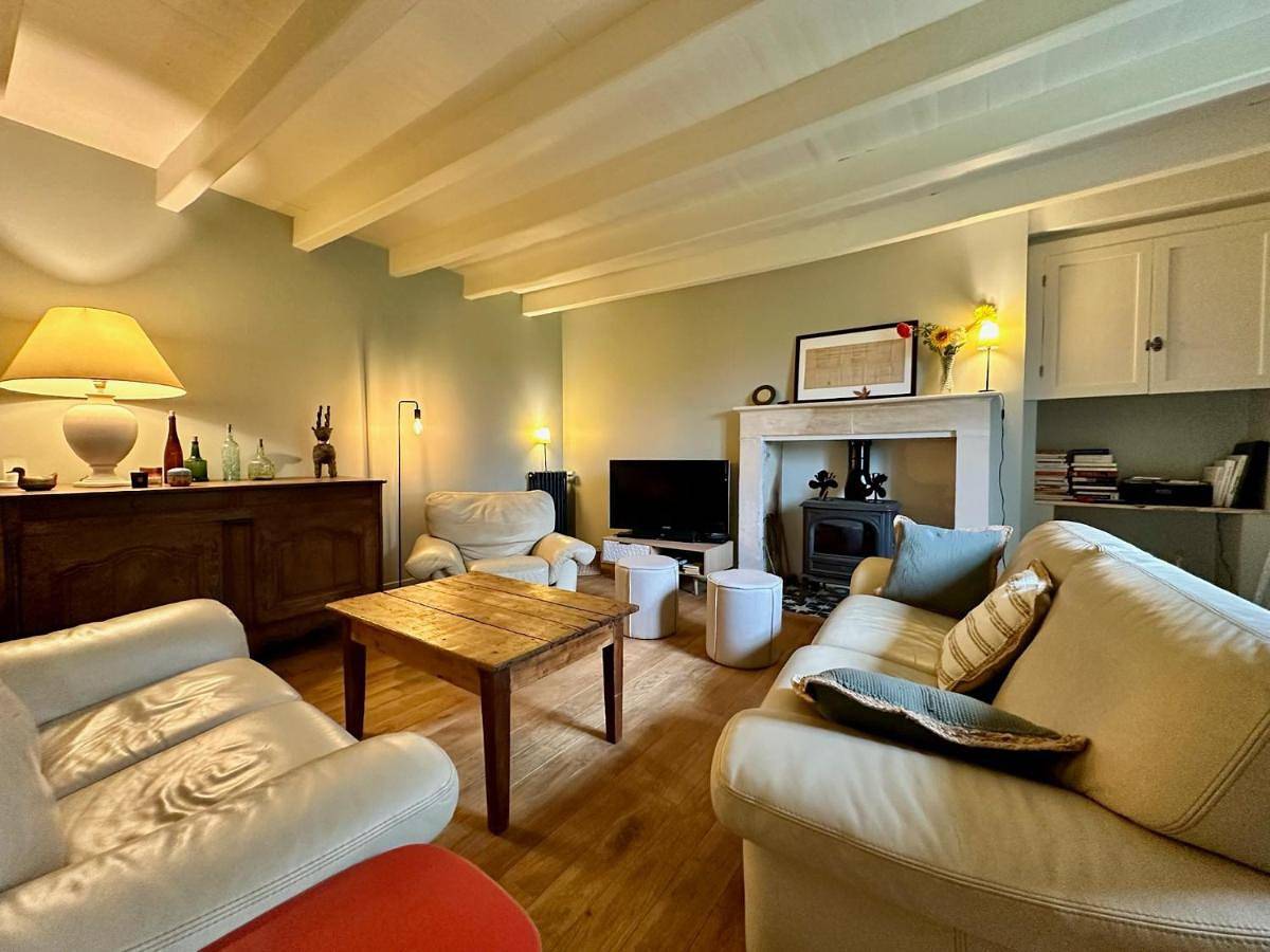 Villa Lucienne, maison de charme à la campagne in Latillé, Vienne (France)