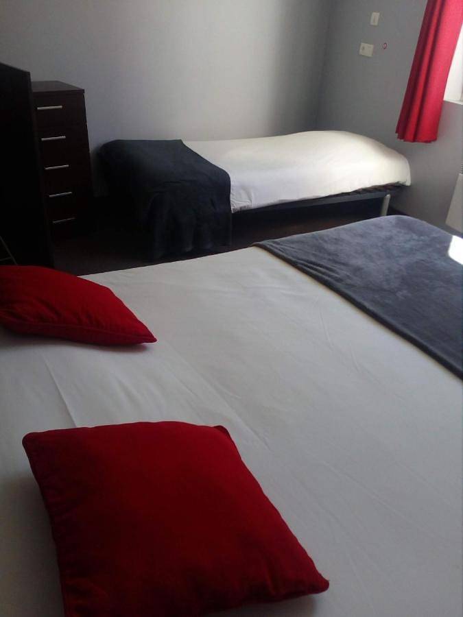 Hôtel pour 3 personnes, avec piscine ainsi que jacuzzi et jardin à Barnas - 3