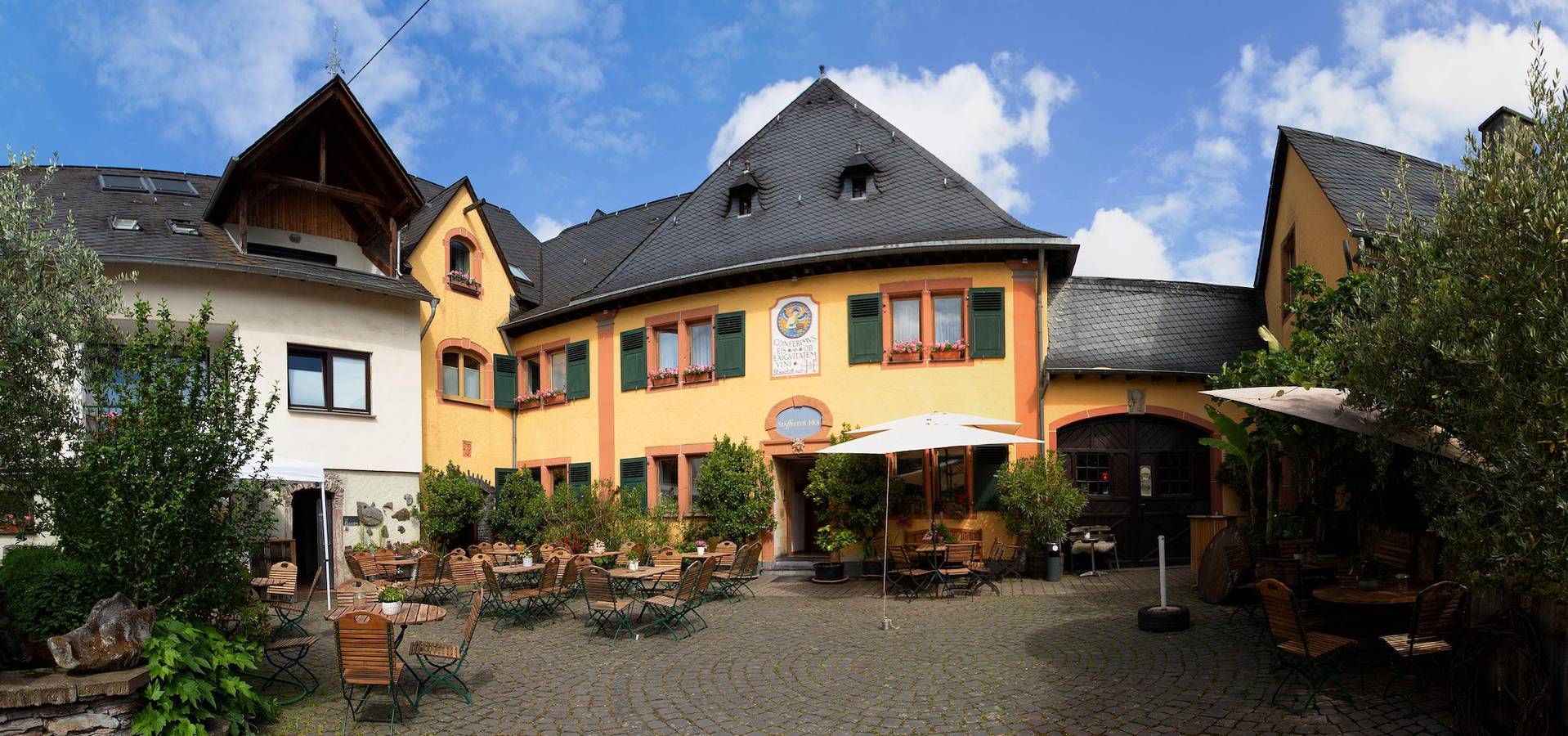 Ganze Ferienwohnung, Ballsaal - Wohnung für 2-6 Personen in Kröv, Bernkastel-Kues & Umgebung