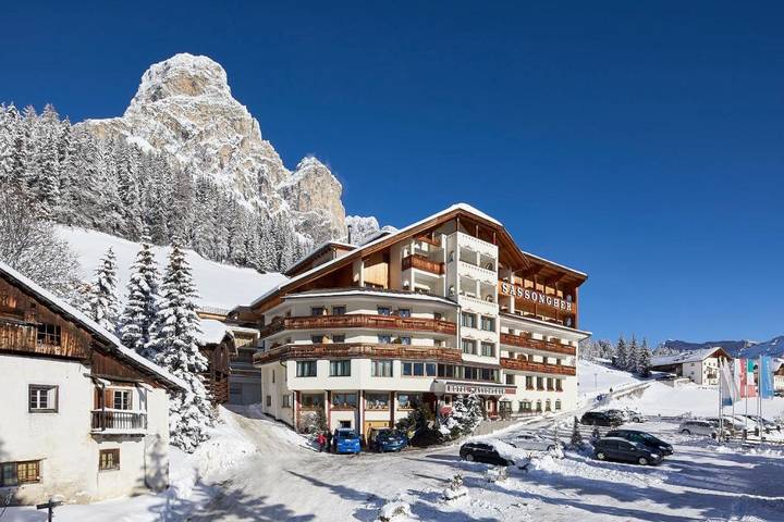 Hotel für 4 Personen, mit Balkon und Pool sowie Sauna und Whirlpool in Corvara in Badia