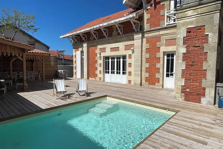 Maison de vacances pour 14 personnes, avec terrasse et jardin à Soulac-sur-Mer
