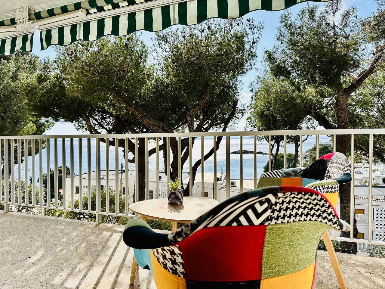 Apartamento entero, Corsario. Apartamento frente al mar en Roses in l'Almadrava, Roses