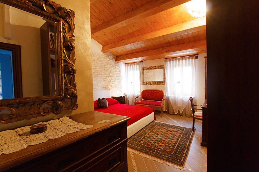 Maison de campagne à 10 km de Fano Camera Suite in Cartoceto, Valle del Metauro