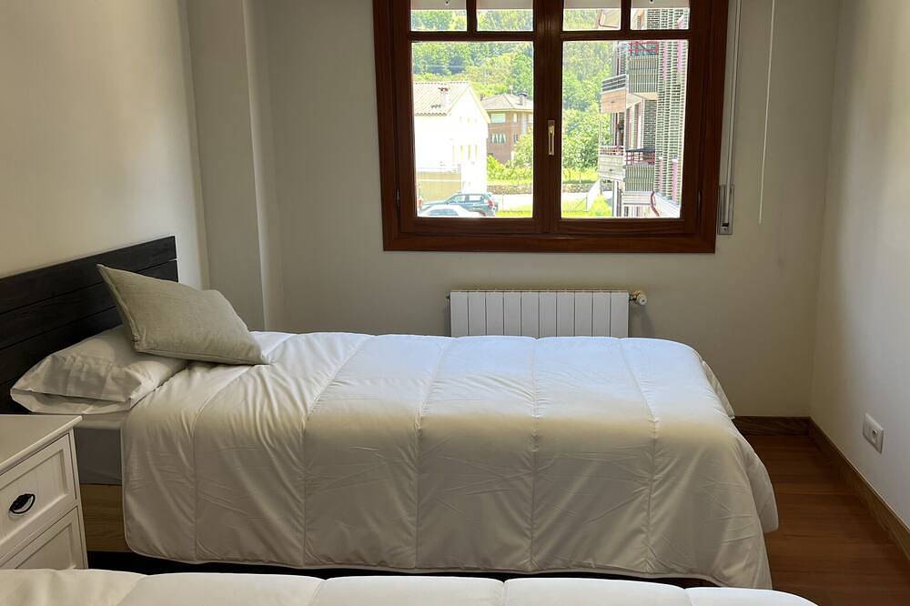 Ganze Wohnung, C17A01 Moderno apartamento 3 dormitorios in Ampuero, Kantabrische Küste