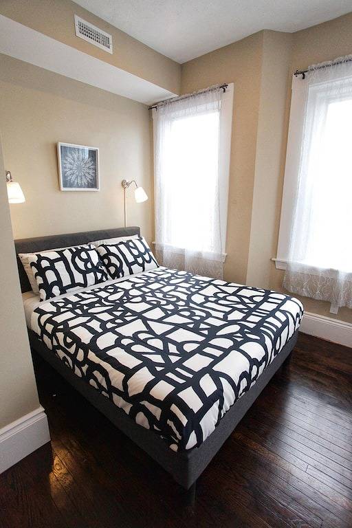 Ganze Wohnung, Moderne 3Br / Free Parking in der Nähe von Encore-Everett # 2 in Everett (MA), Massachusetts