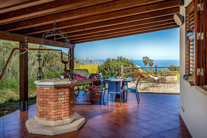 Apartamento de vacaciones para 4 personas, con vistas al mar además de vistas y jardín - 1