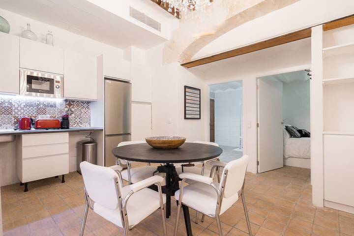 Entire apartment, Vintage Palma Palace (Classic 1) by Priorityvillas in Palma Old Town, Palma