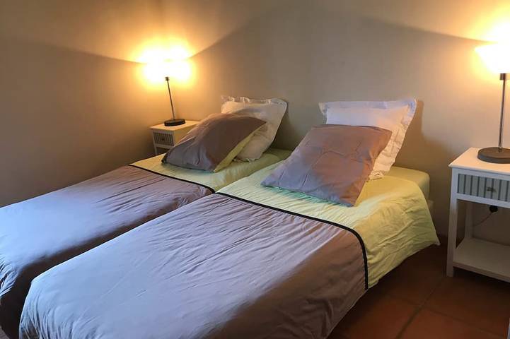 Location de vacances pour 8 personnes, avec terrasse et jardin, animaux acceptés à Lagrasse - 4