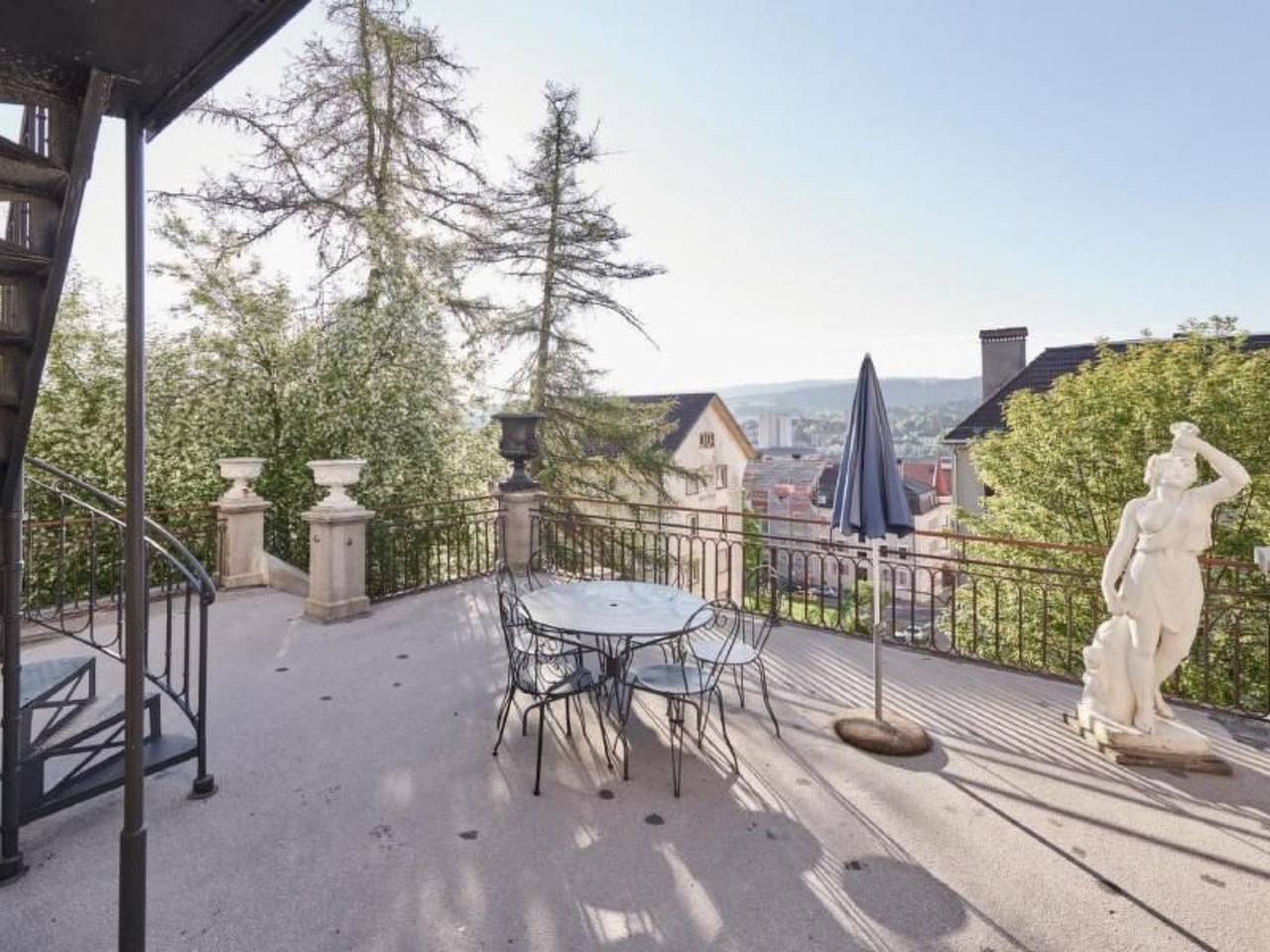 Ganze Wohnung, Tourelles in La Chaux-de-Fonds, Drei-Seen-Land