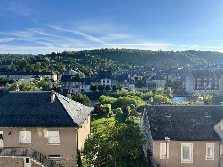 Gîte pour 6 personnes, avec vue et terrasse à Espalion - 3