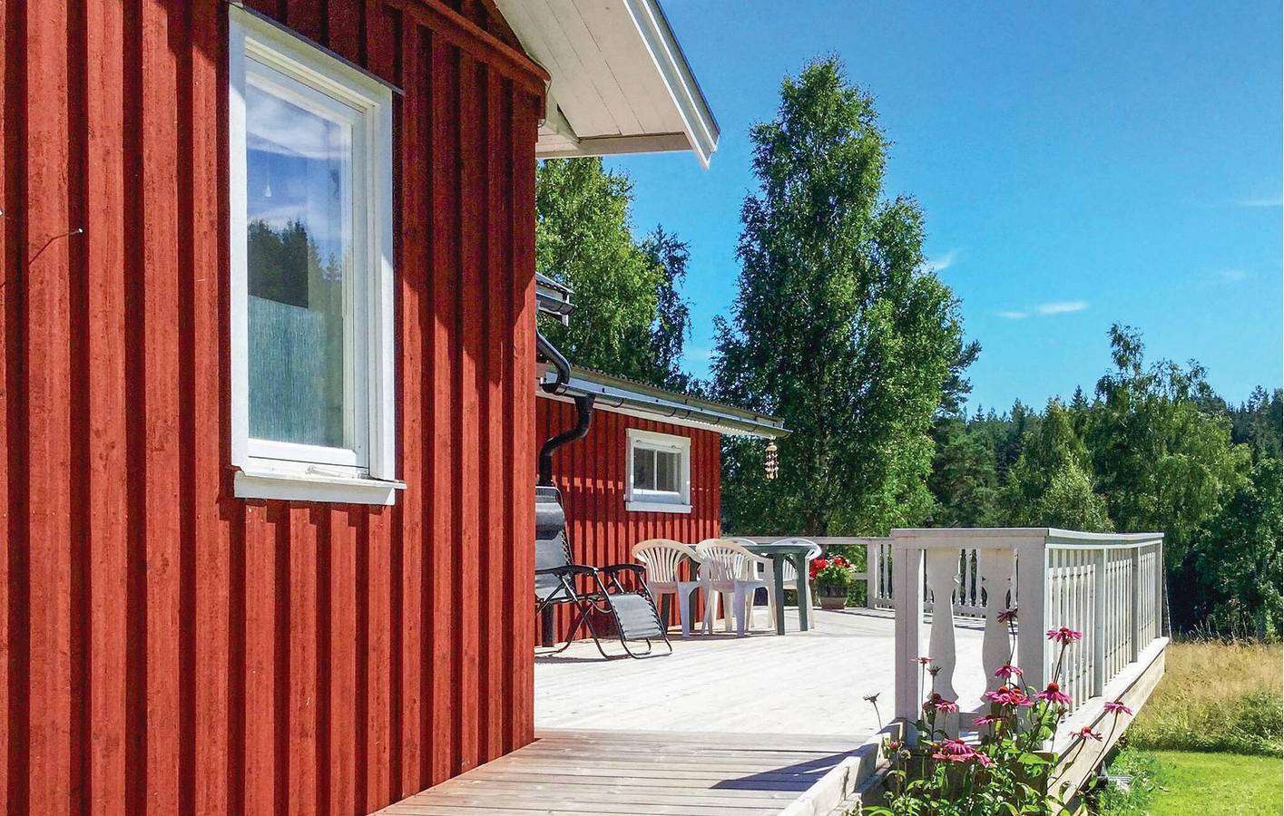 Ferienhaus für 6 Personen mit Terrasse in Dalslands Kanal