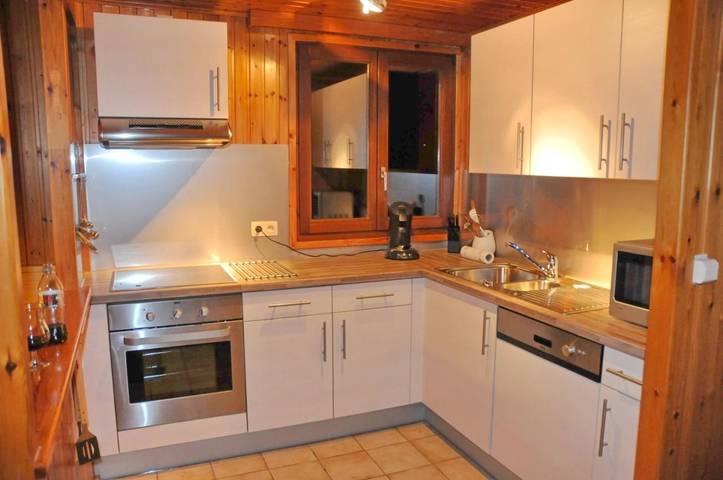 Location de vacances pour 8 personnes, avec jardin ainsi que sauna et jacuzzi dans Noiseux - 4