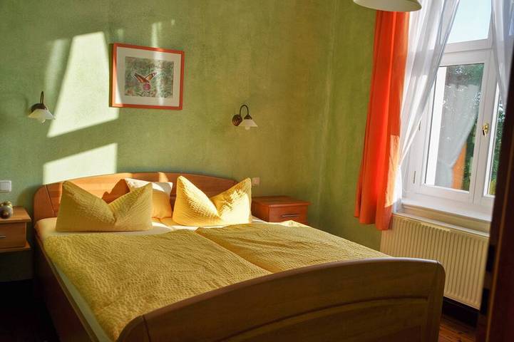 Ferienwohnung für 2 Personen, mit Garten und Sauna in Altenpleen - 2