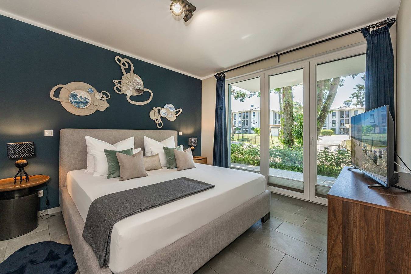 Ganze Wohnung, Ruhige Ferienwohnung am Stettiner Haff mit Balkon & Sauna, nah an See & Meer in Zirchow, Usedom