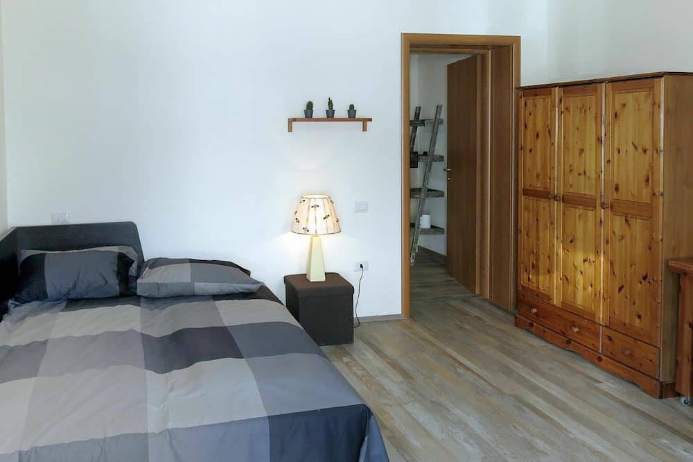 Appartamento in villa con piscina, vasca idromassaggio, A/C, Wifi, Tv, patio, vista panoramica in Roseto degli Abruzzi, Provincia di Teramo