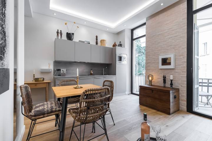 Gîte pour 2 personnes, avec balcon dans Port de Nice - 2