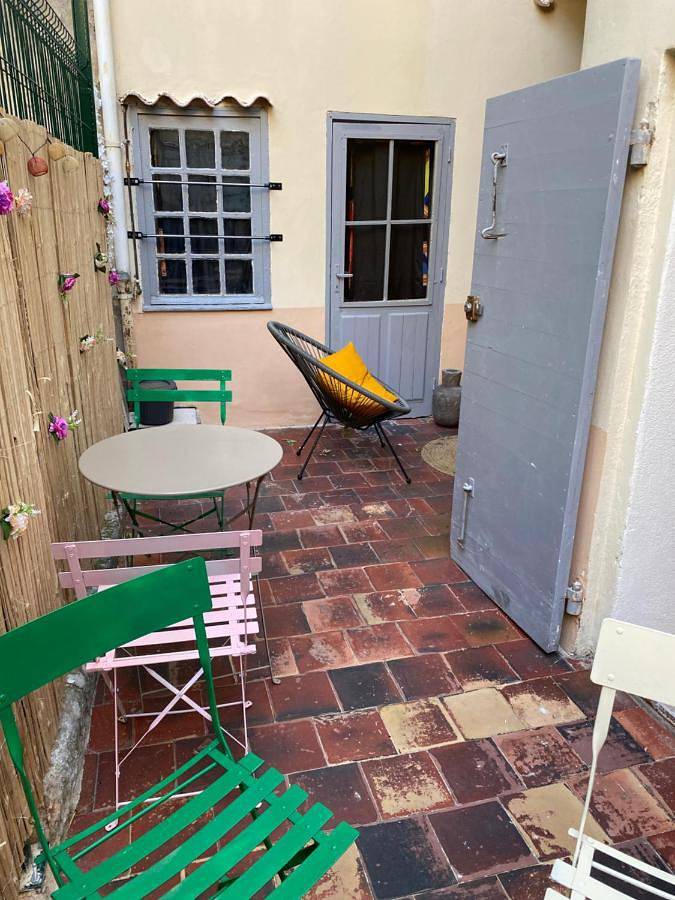 Apartment - Ground Floor in La Ciotat, Région de Marseille