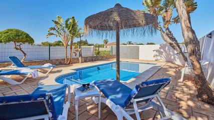 Villa pour 4 Personnes dans Conil de la Frontera, Costa de la Luz, Photo 2