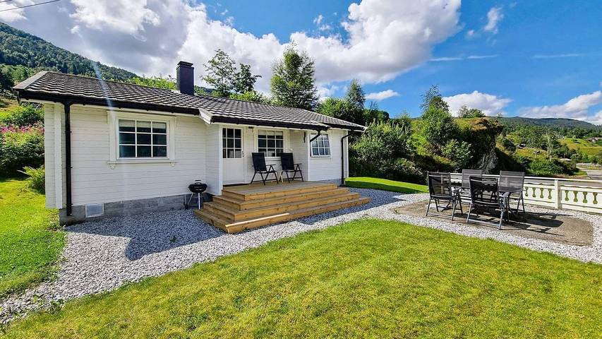 Ferienhaus für 5 Personen, mit Garten in Stryn - 2