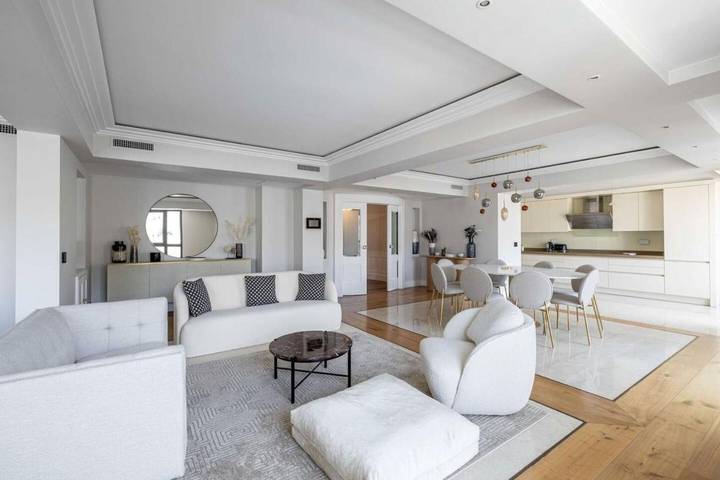 Ferienhaus für 4 Personen, mit Garten und Ausblick in Cannes