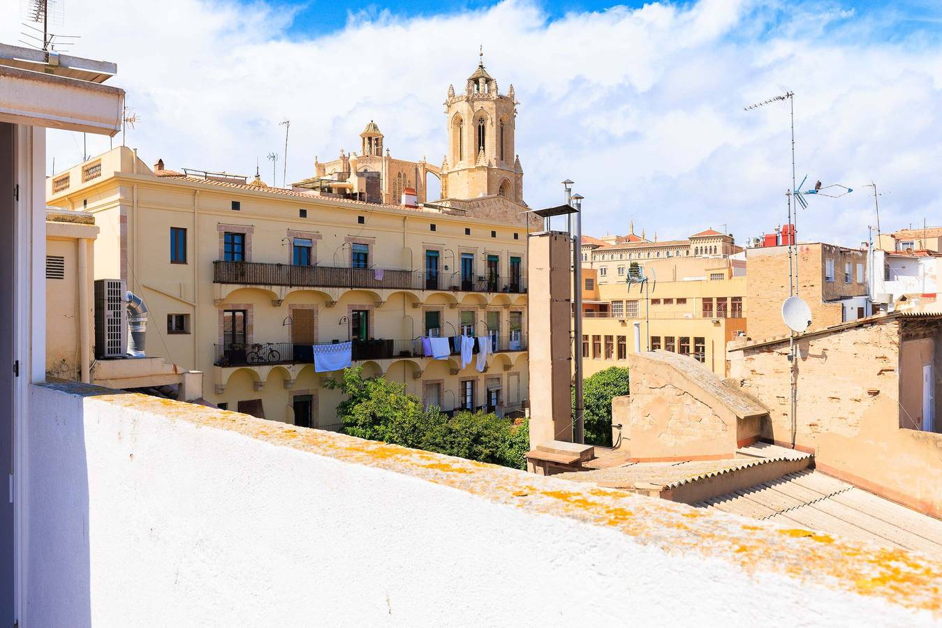 Apartamento entero, Apartamento de vacaciones para 2 personas con balcón/terraza in Tarragona, Costa Dorada