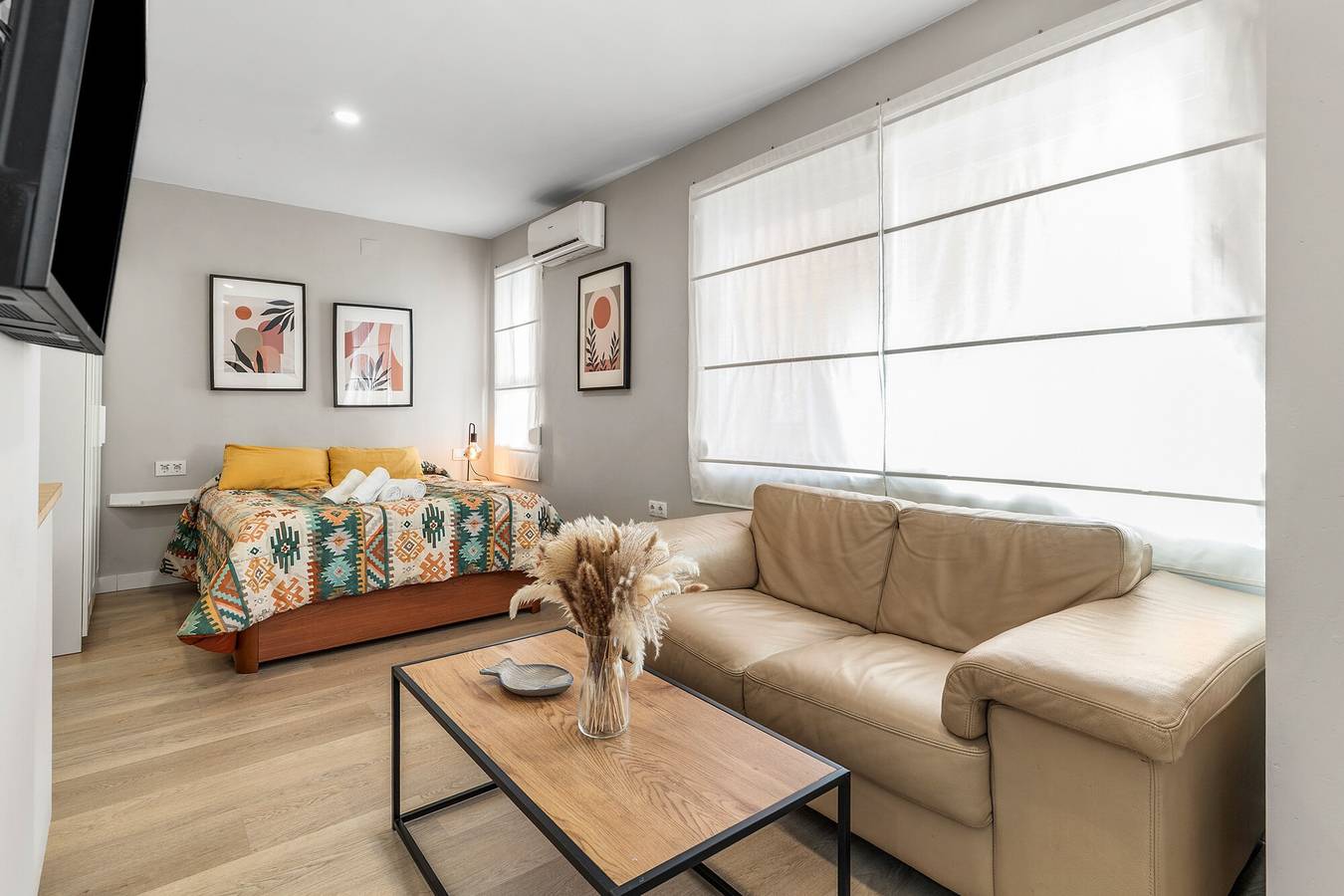 Monolocale intero, Casa Caramel nel cuore di Torremolinos, vicino alla spiaggia e ai servizi in Torremolinos Centre, Torremolinos