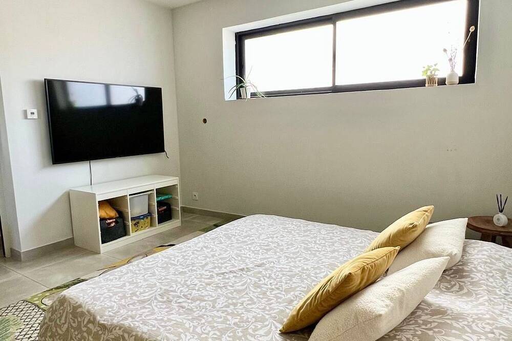 Villa moderne à Puget sur Argens avec piscine privée et ses 4 chambres in Puget-sur-Argens, Côte méditerranéenne (France)