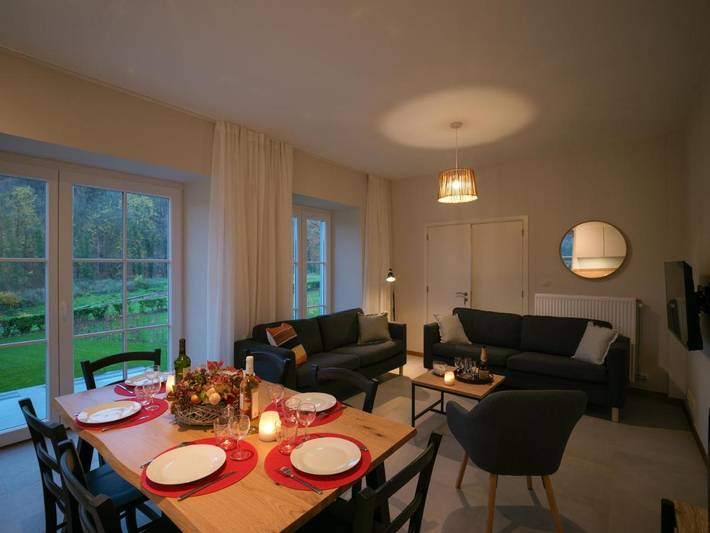 Location de vacances pour 4 personnes, avec jardin ainsi que vue et terrasse à Gerpinnes - 2